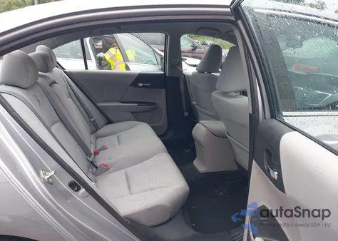 2016 Honda Accord Lx z USA, uszkodzony, nr VIN 1HGCR2F3XGA067839